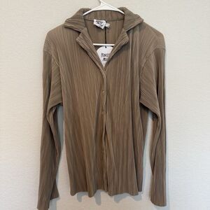 Princess Polly Louie Pleated Beige Button Up Ribbed Collared 4